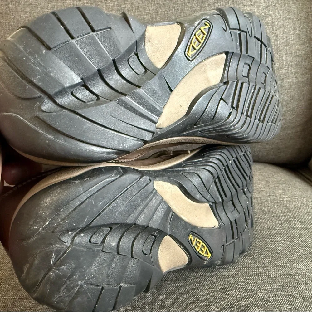 Keen Women’s Presidio Shoes - Size 10 - Picture 7 of 9